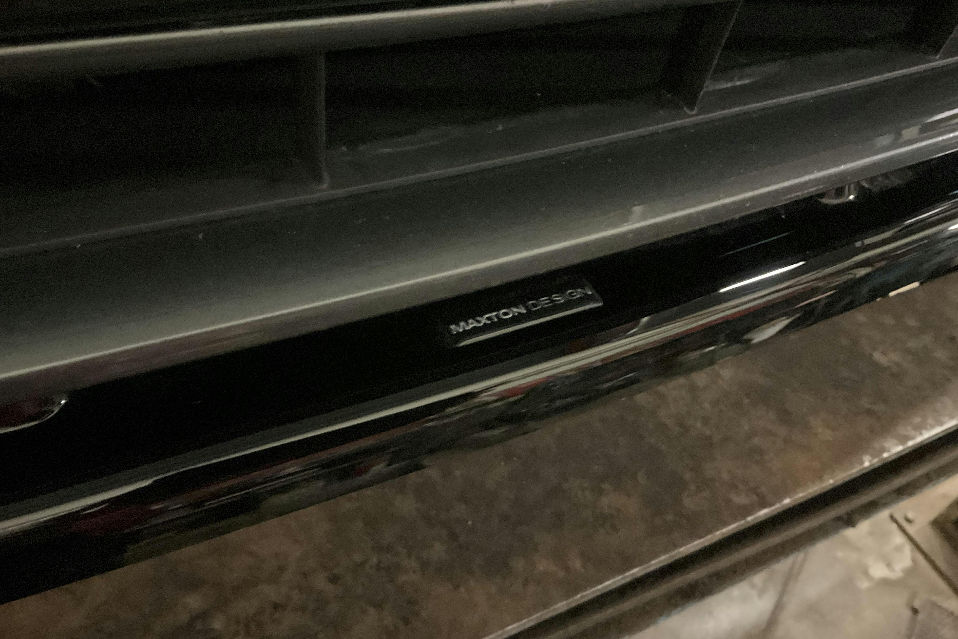Vehicle Image 21