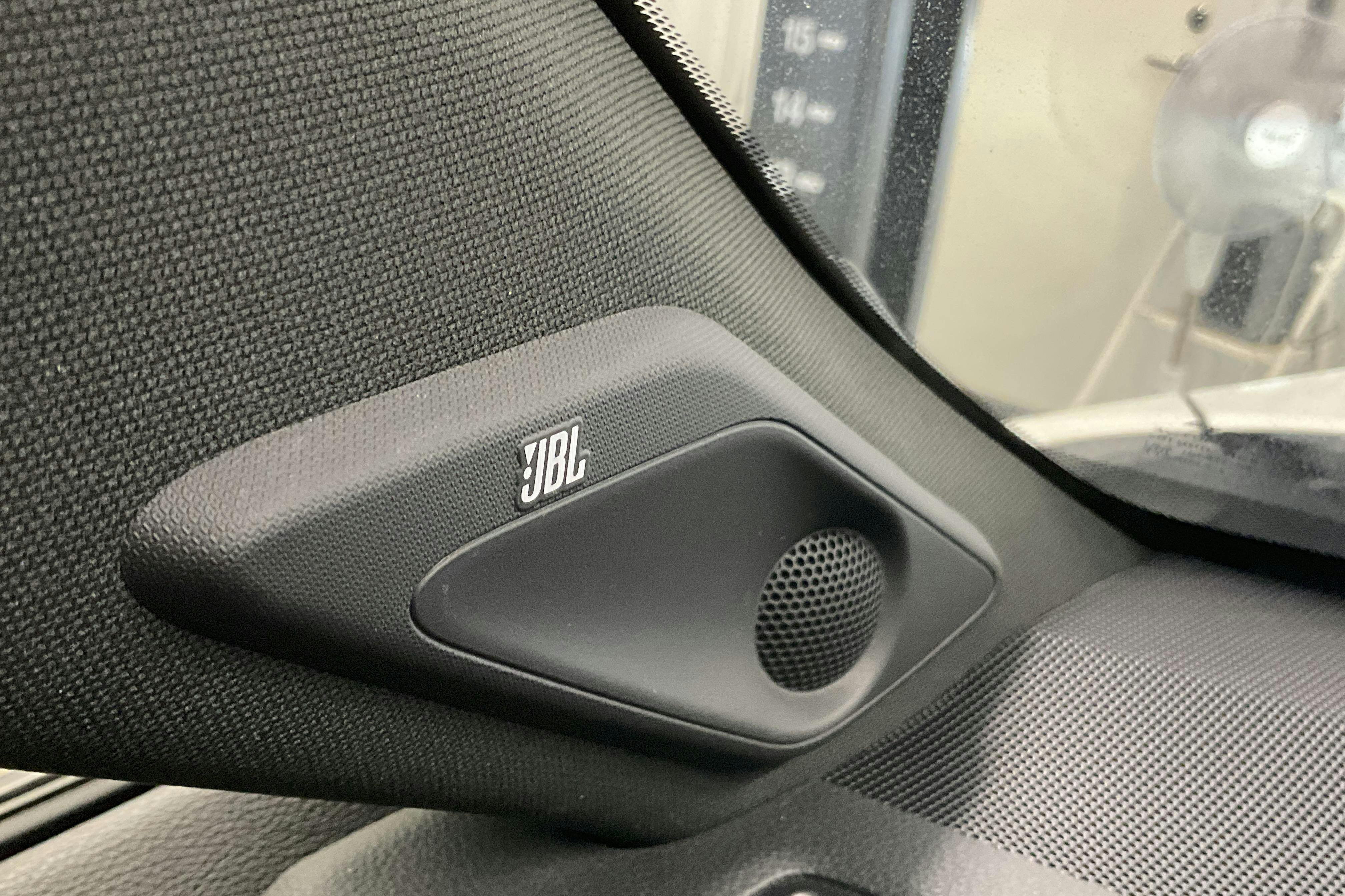 Vehicle Image 14