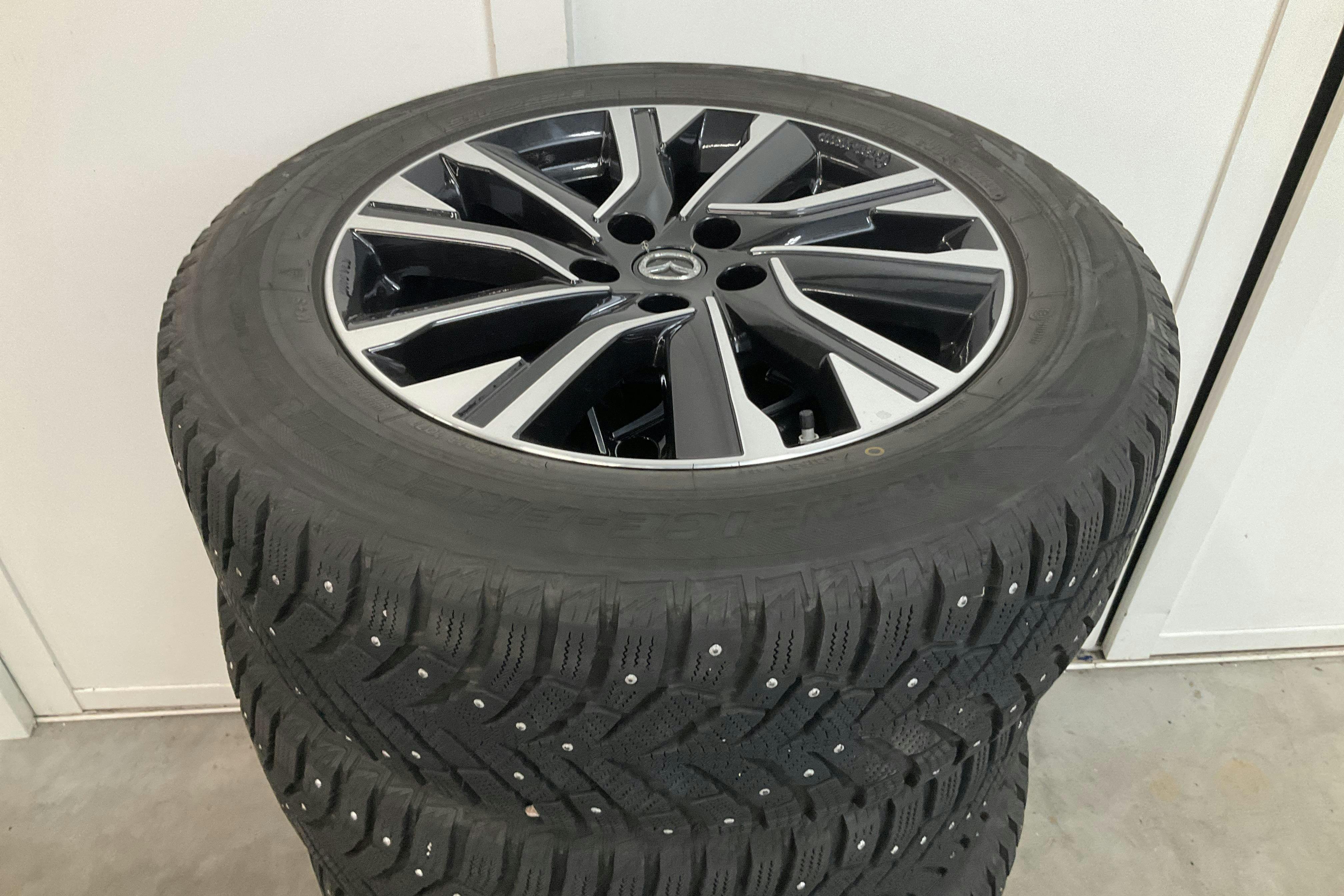 Vehicle Image 20