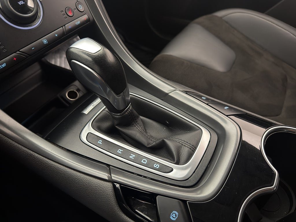 Vehicle Image 22