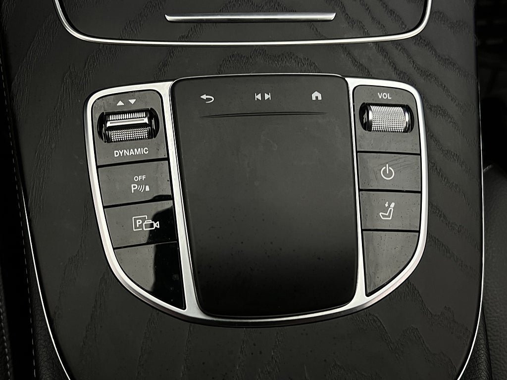Vehicle Image 29
