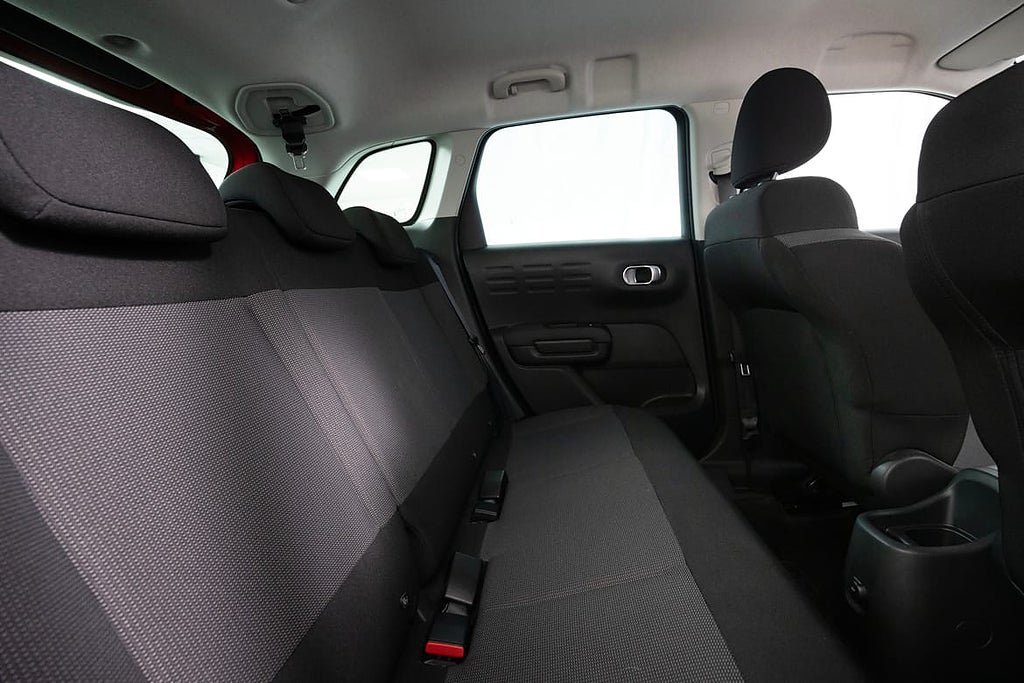 Vehicle Image 15