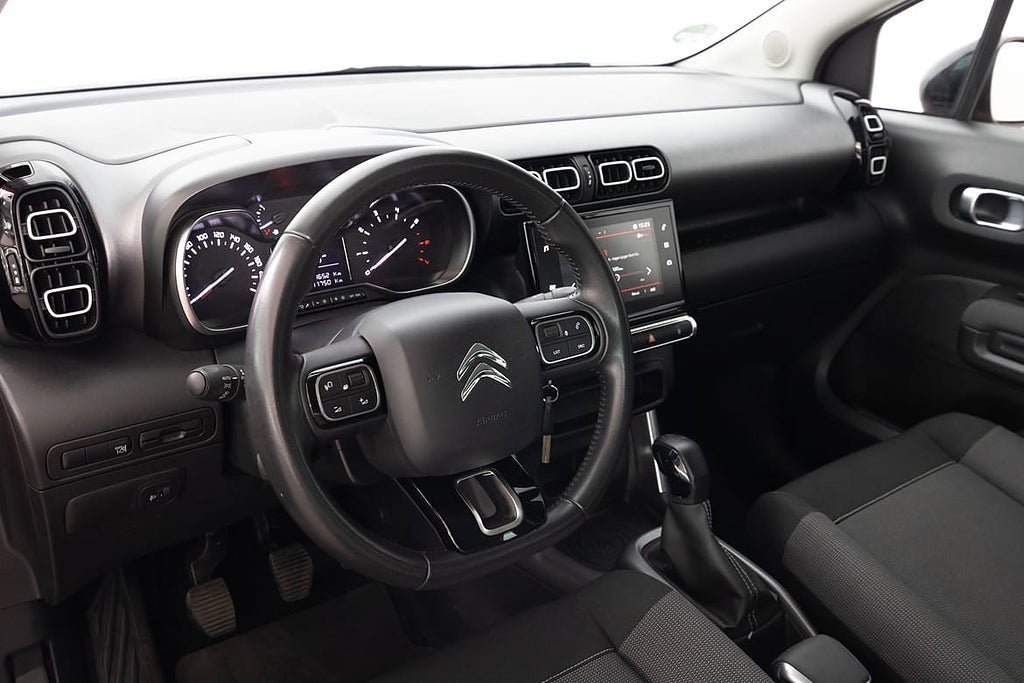 Vehicle Image 18