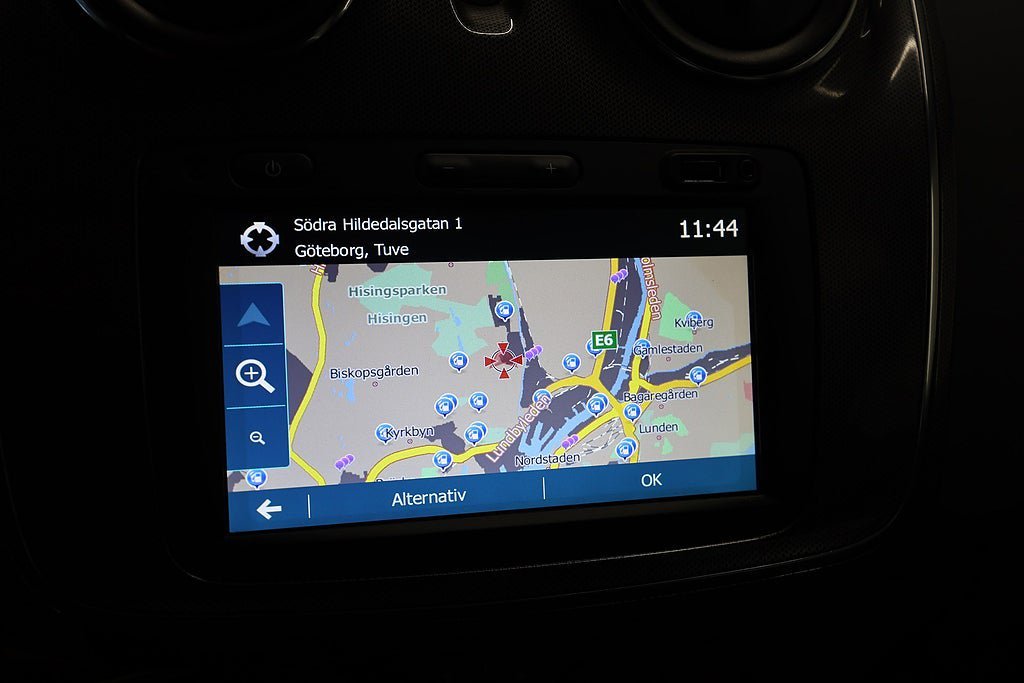 Vehicle Image 17