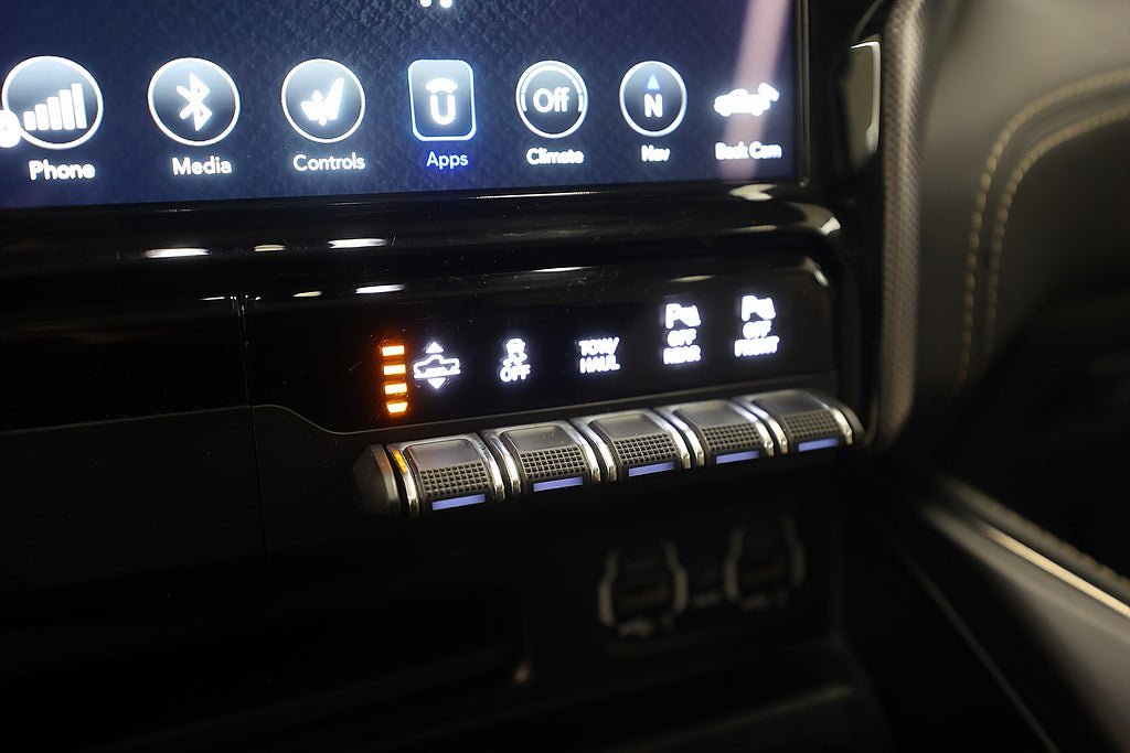 Vehicle Image 19