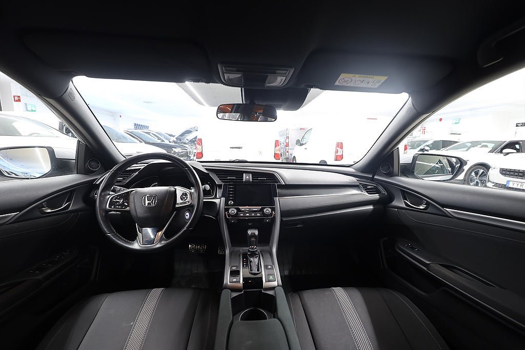 Vehicle Image 12