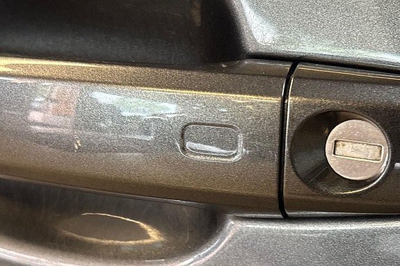 Vehicle Image 28