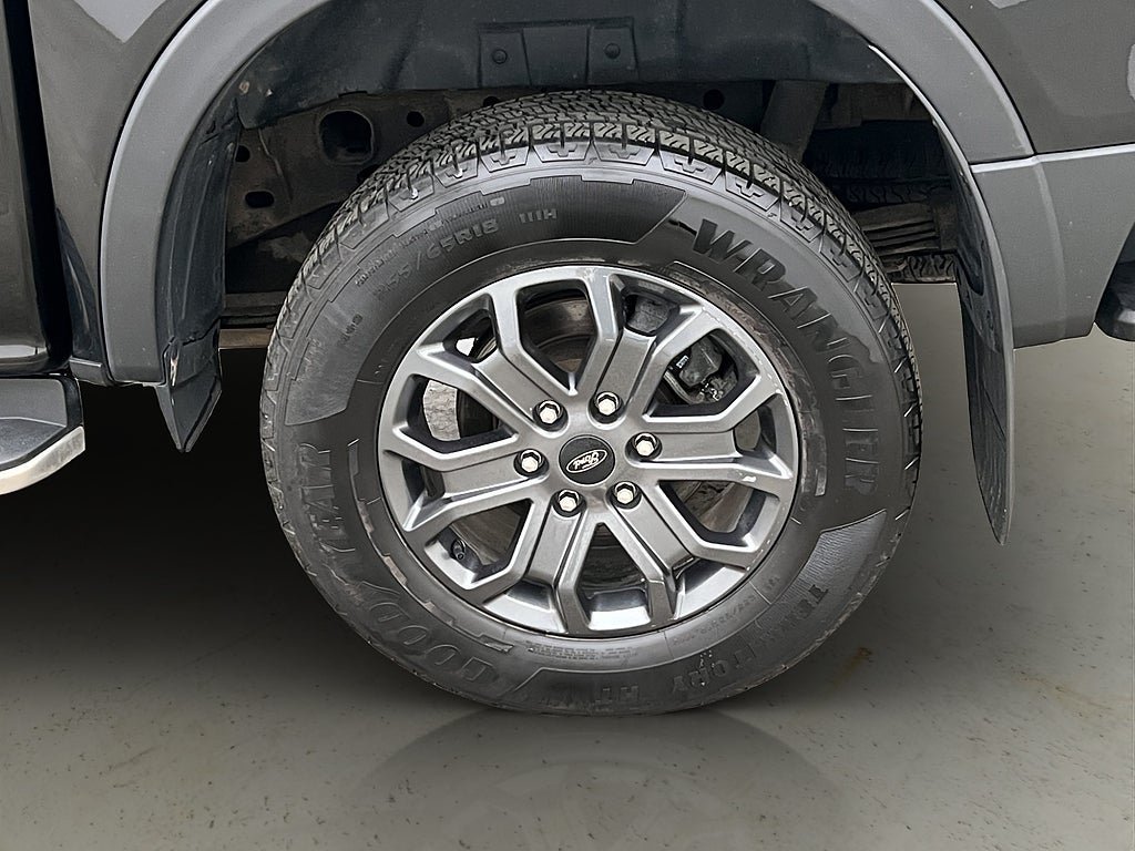 Vehicle Image 33