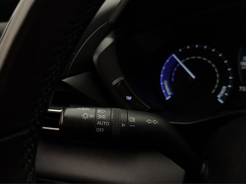 Vehicle Image 24