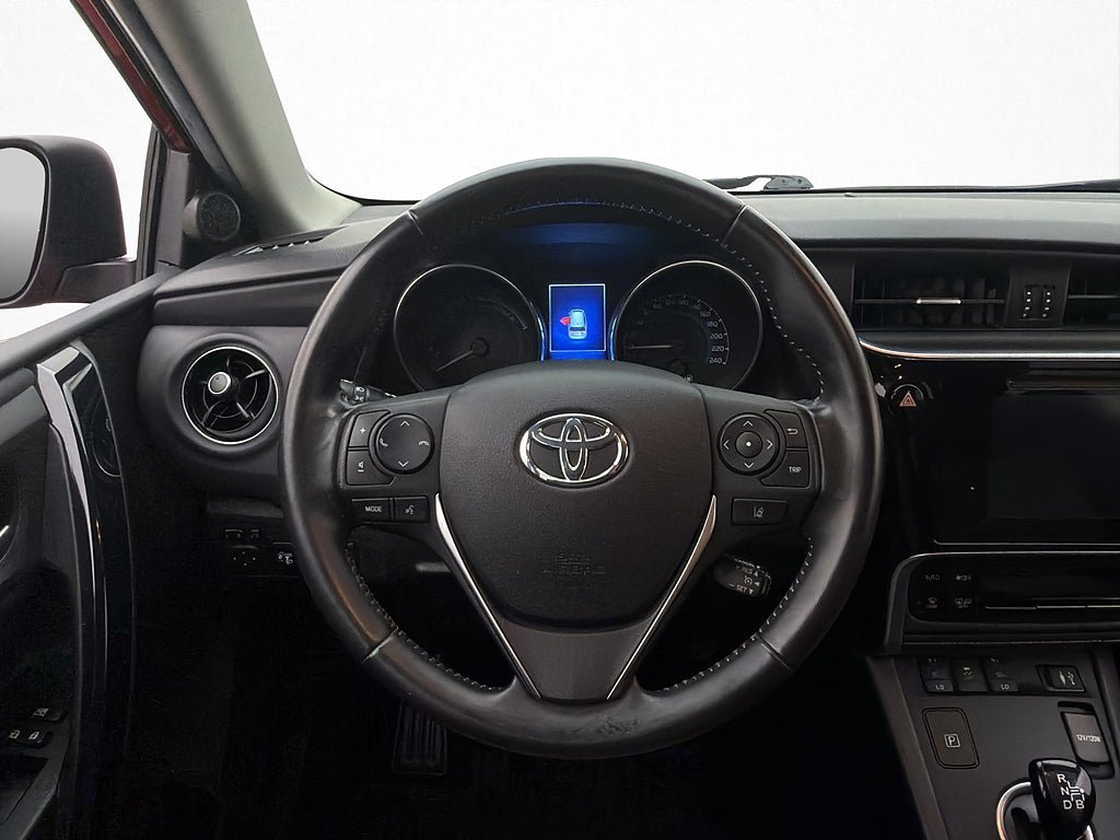 Vehicle Image 11