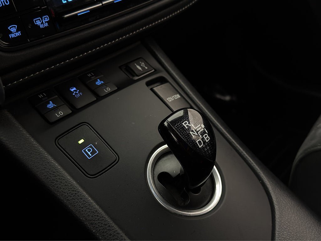 Vehicle Image 21