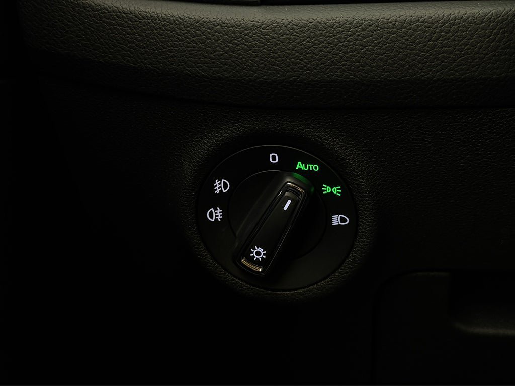 Vehicle Image 29