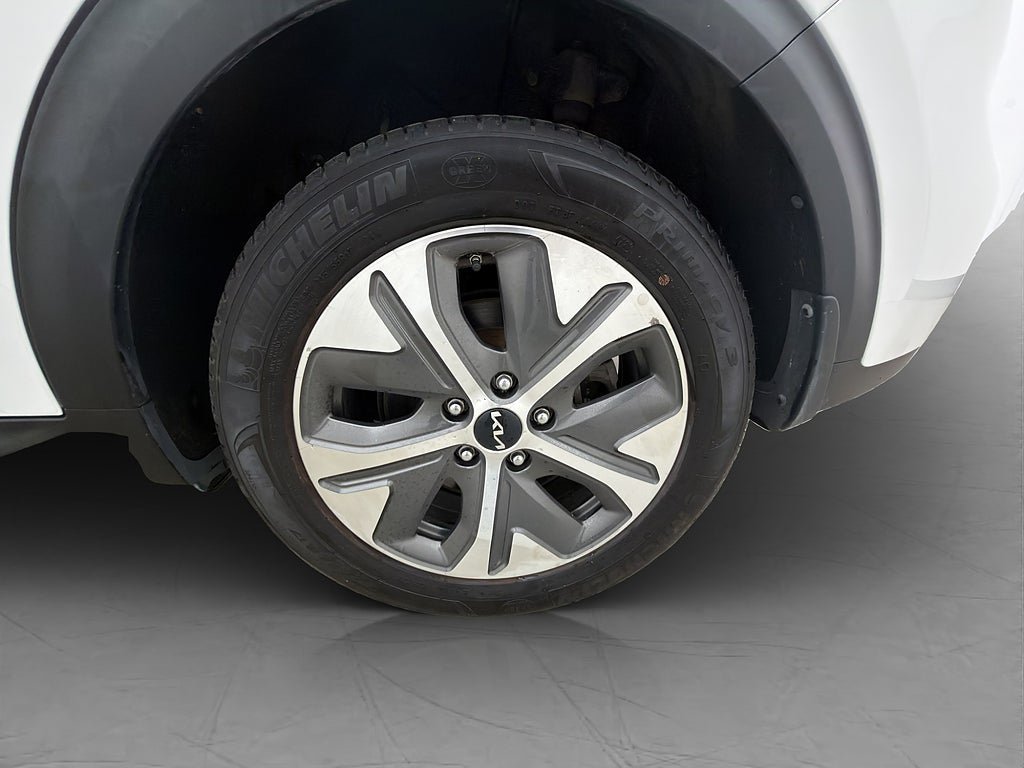 Vehicle Image 31