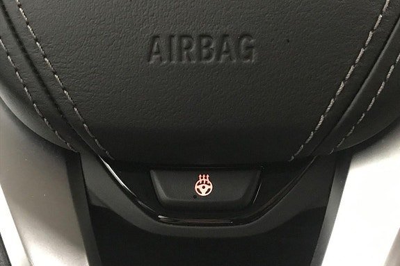 Vehicle Image 28