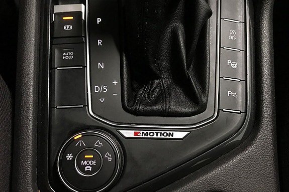 Vehicle Image 28