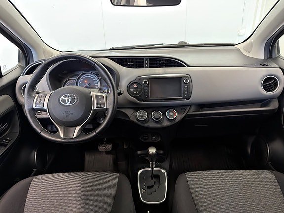 Vehicle Image 14