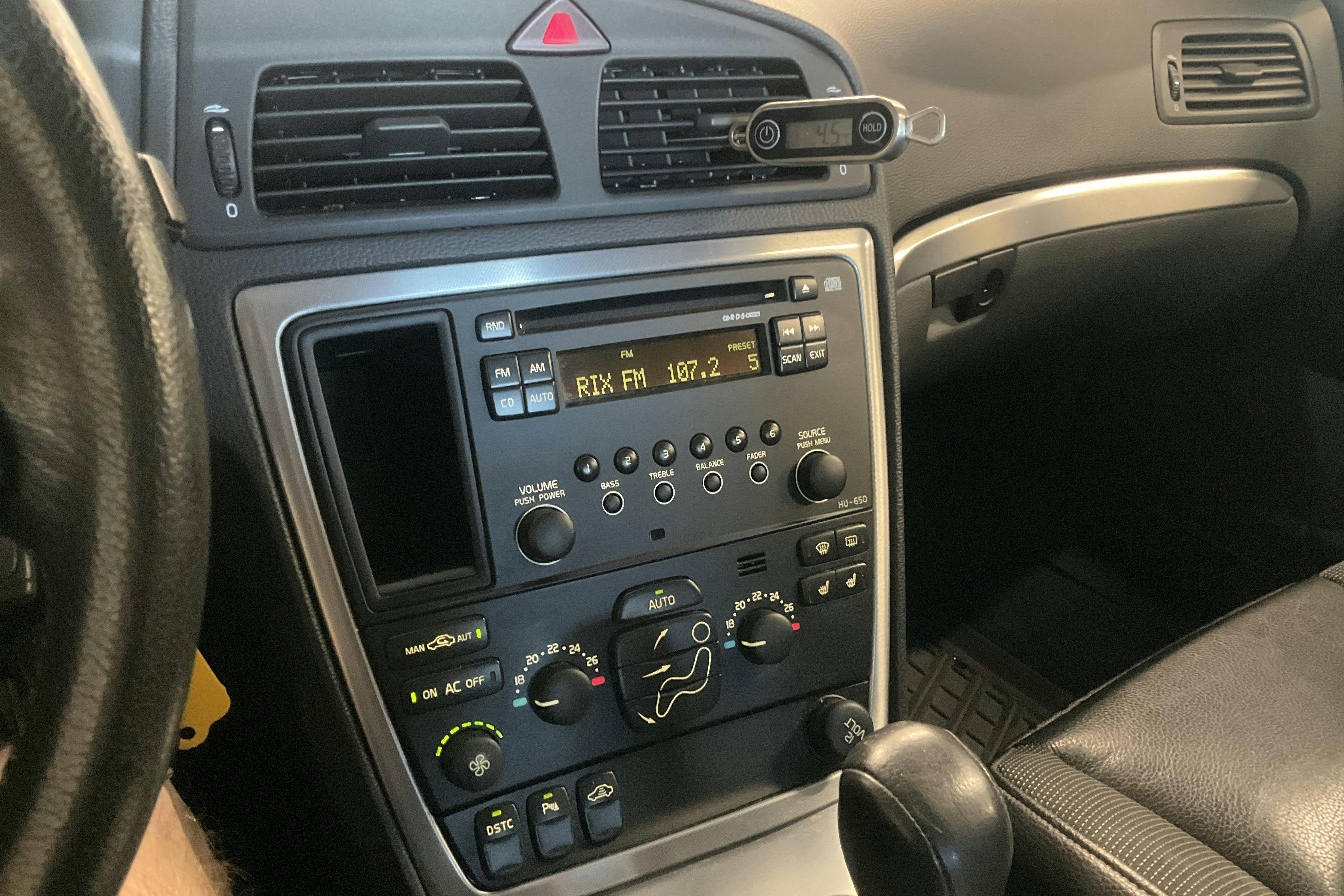 Vehicle Image 12