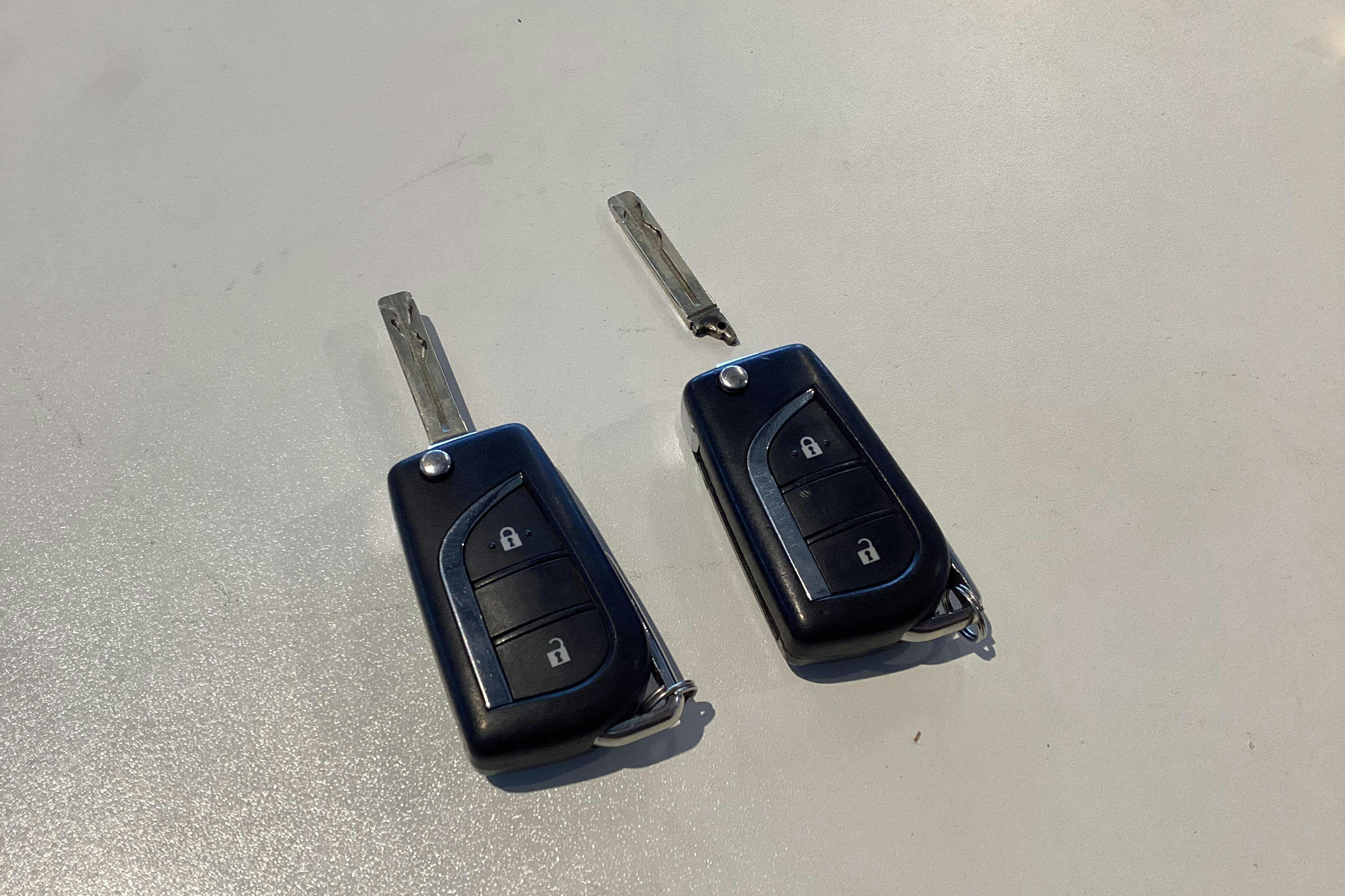 Vehicle Image 15