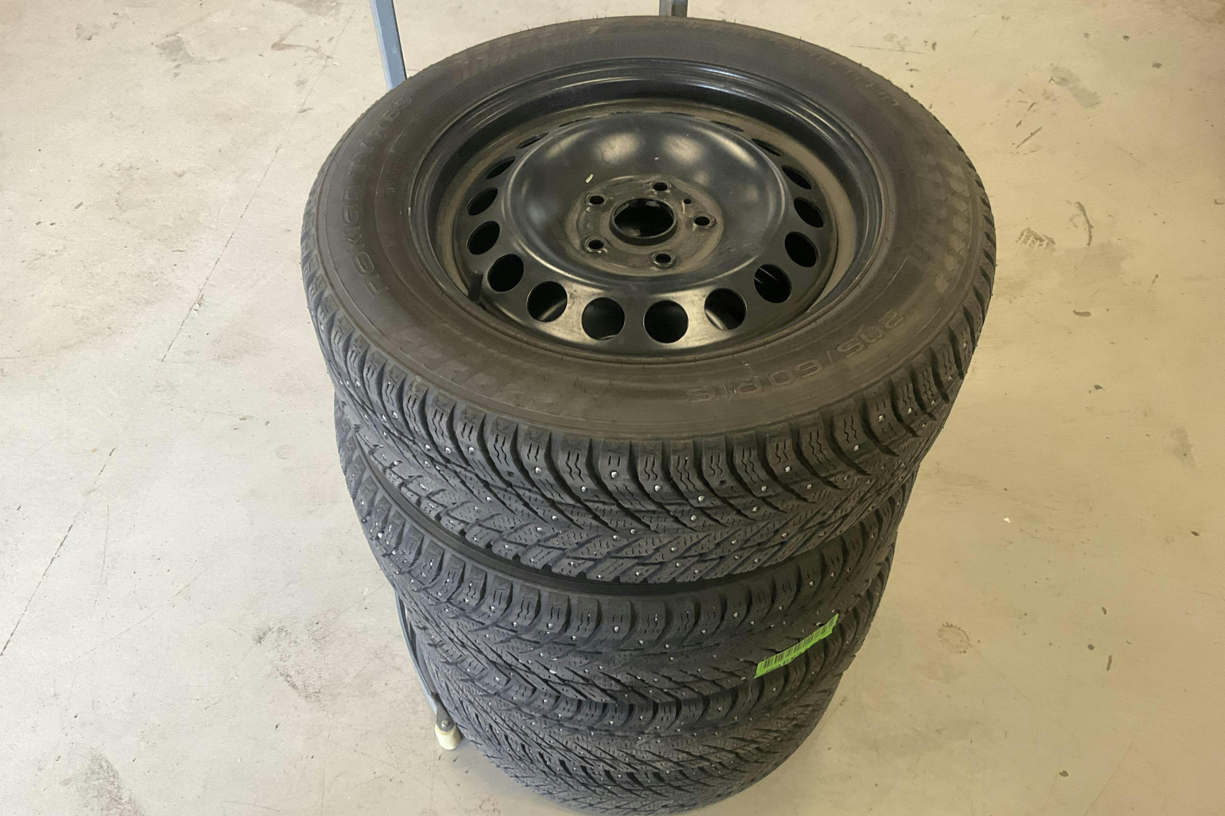 Vehicle Image 13
