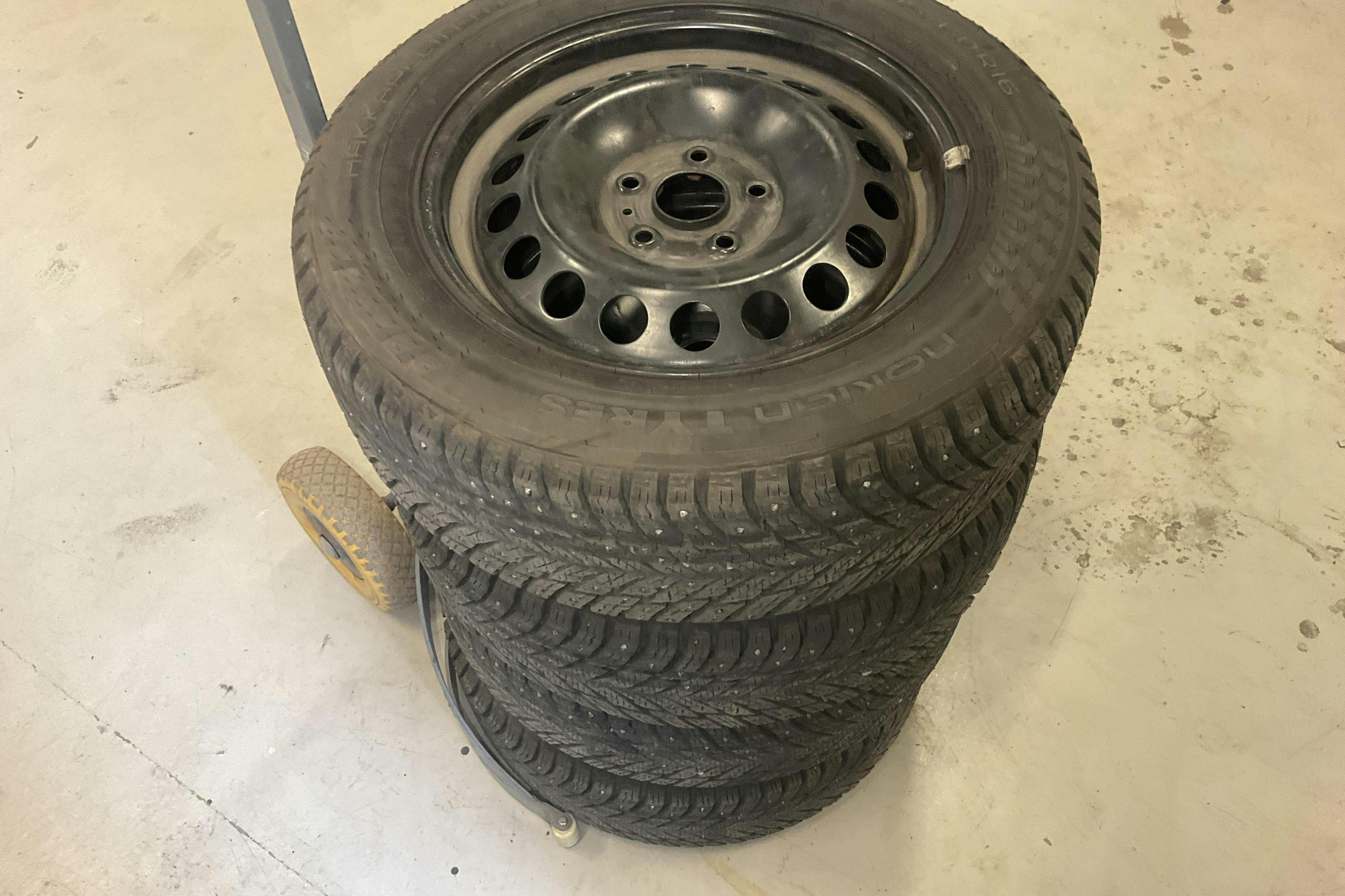 Vehicle Image 14