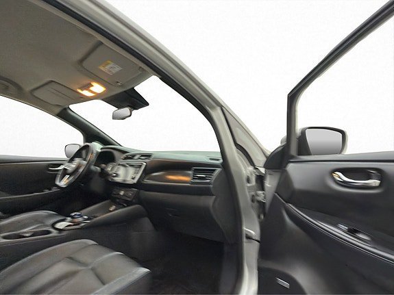 Vehicle Image 23