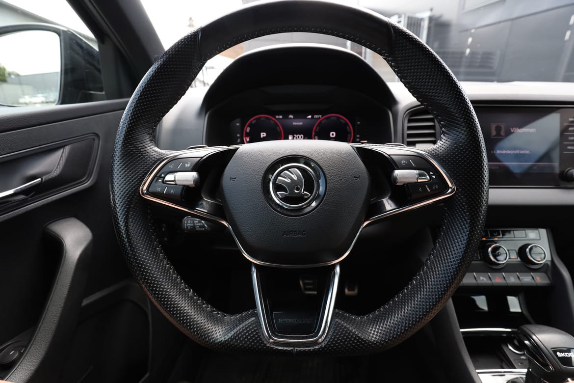 Vehicle Image 19