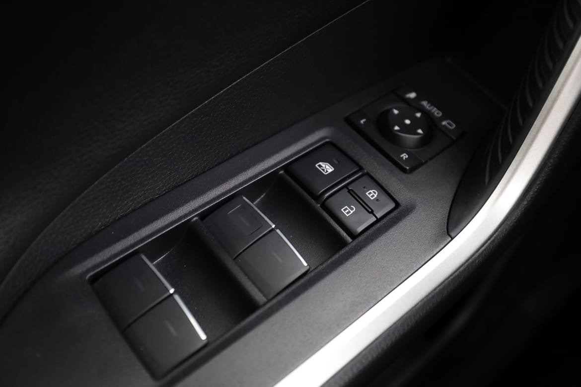 Vehicle Image 33
