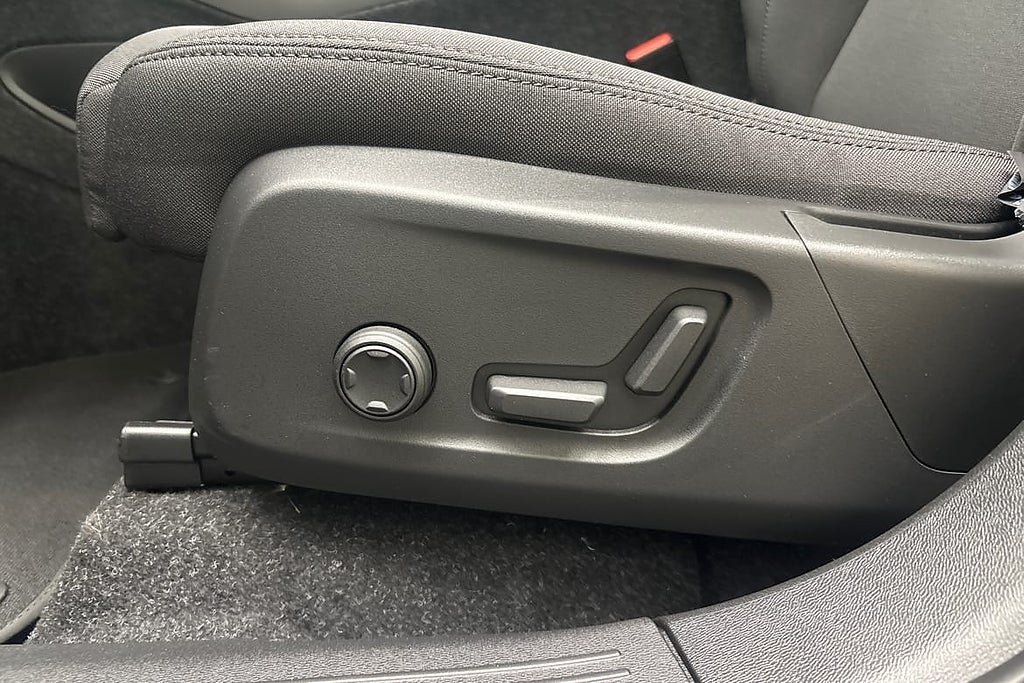 Vehicle Image 27