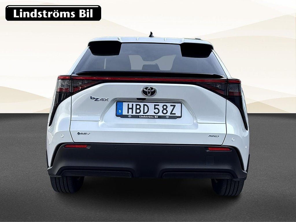 Vehicle Image 8