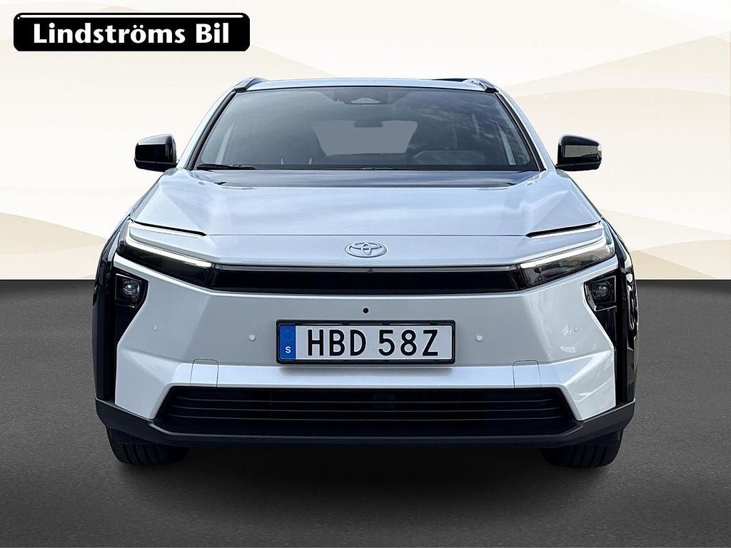 Vehicle Image 9
