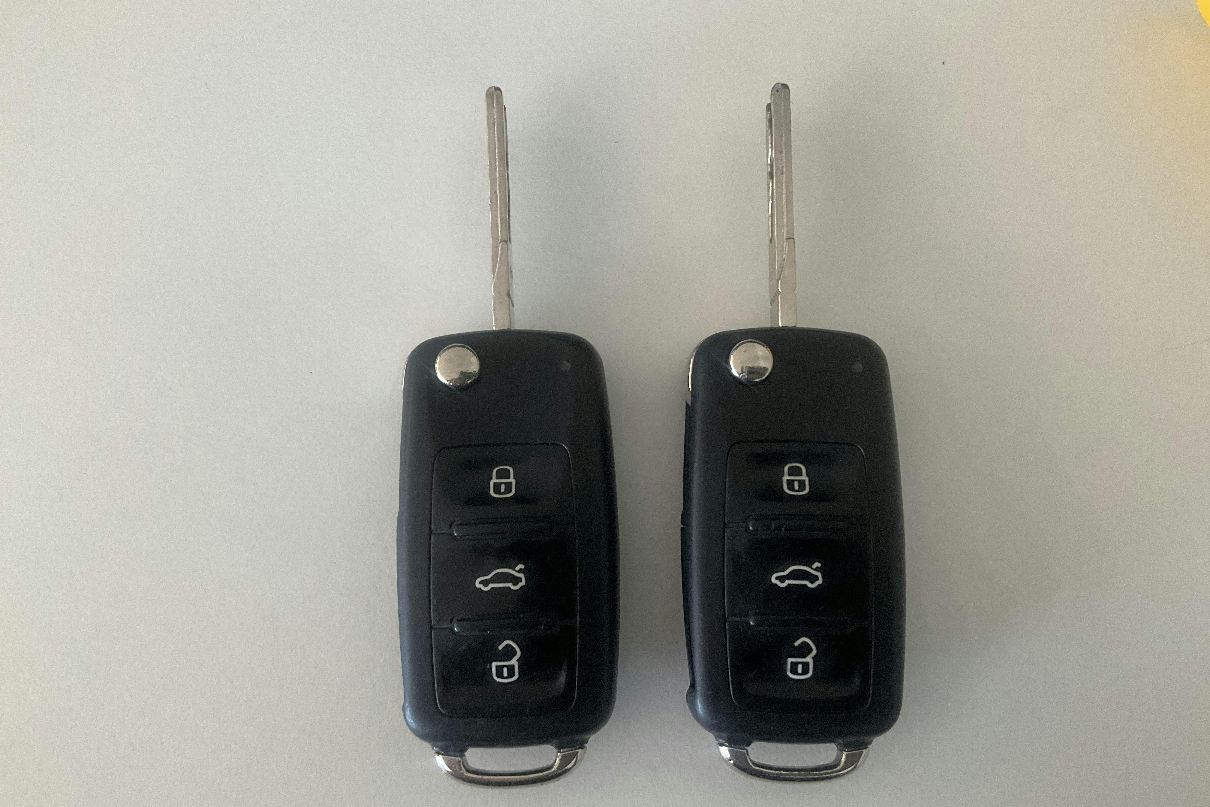 Vehicle Image 16