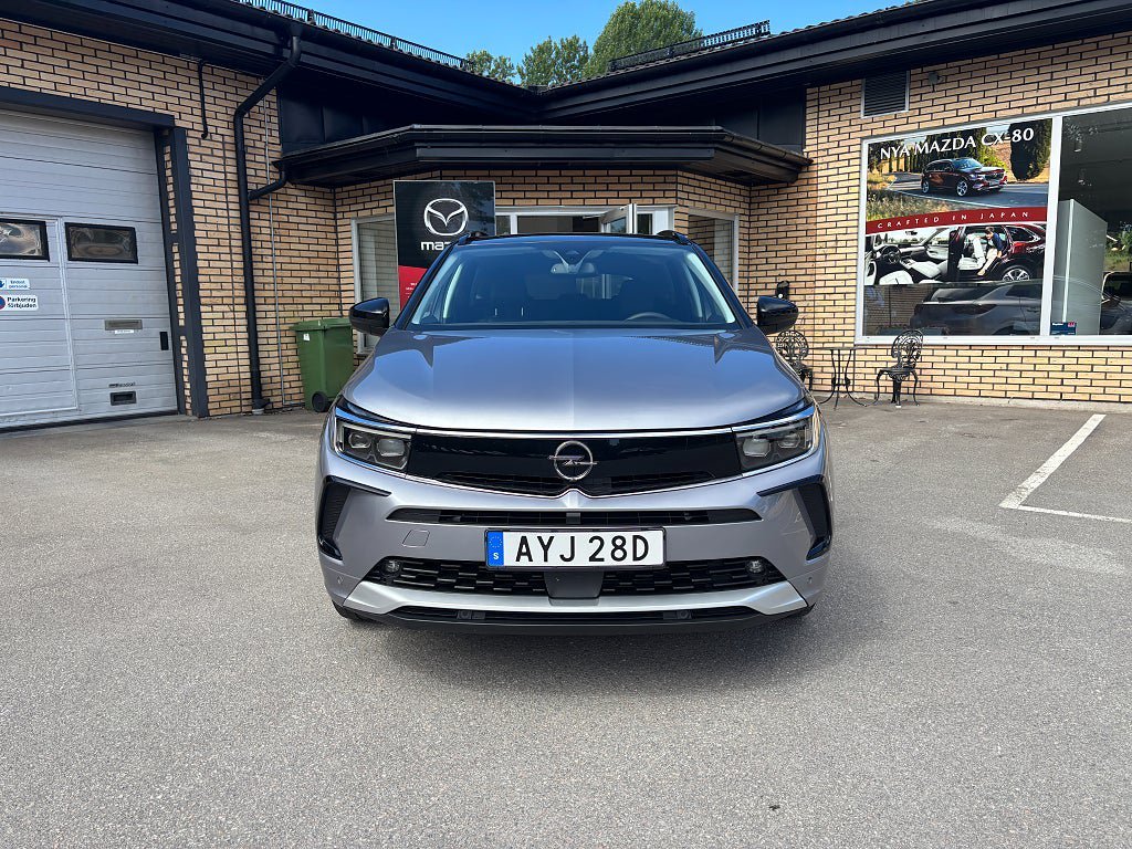 Vehicle Image 8