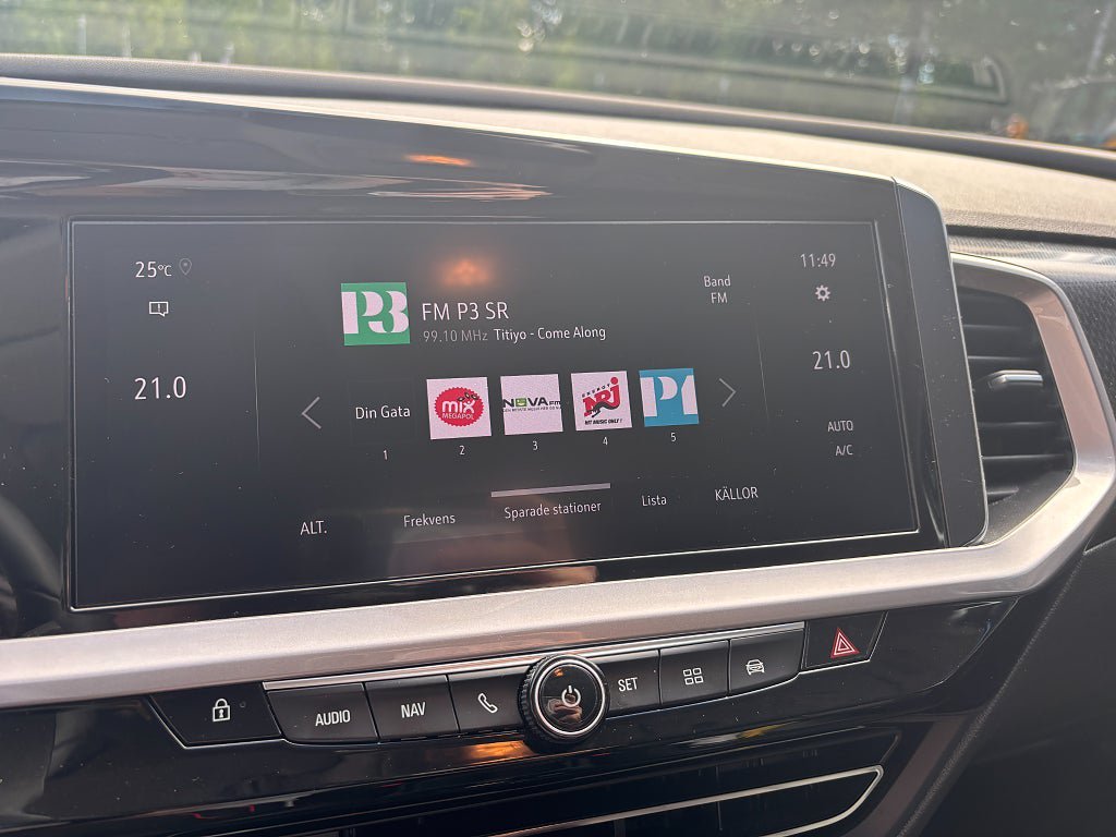 Vehicle Image 18
