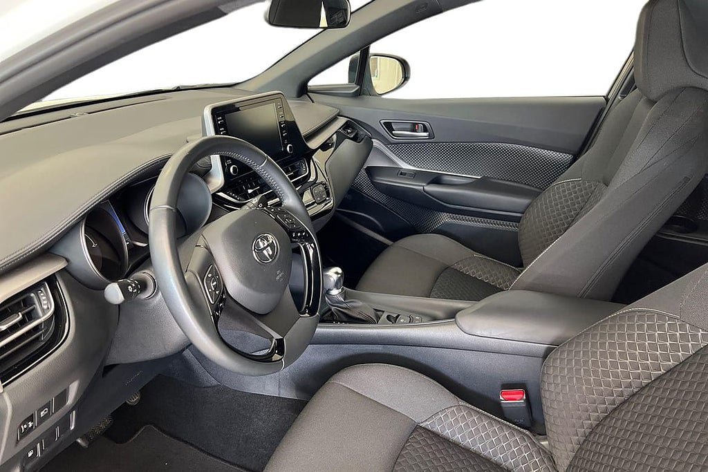 Vehicle Image 12