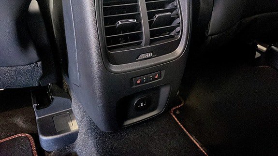 Vehicle Image 26