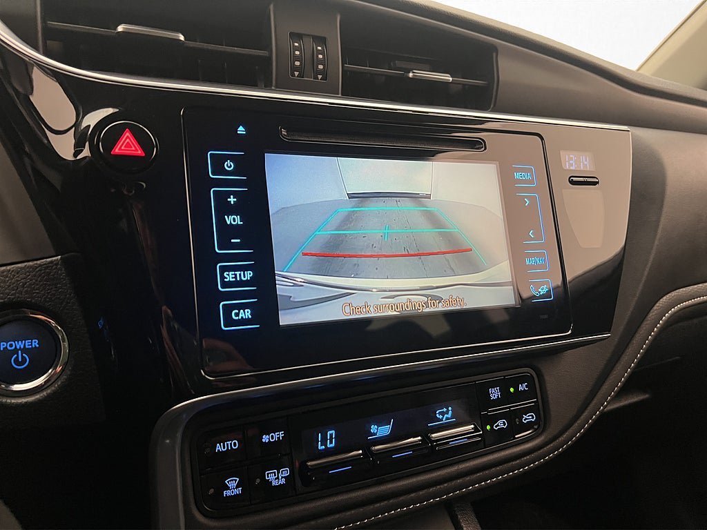 Vehicle Image 18