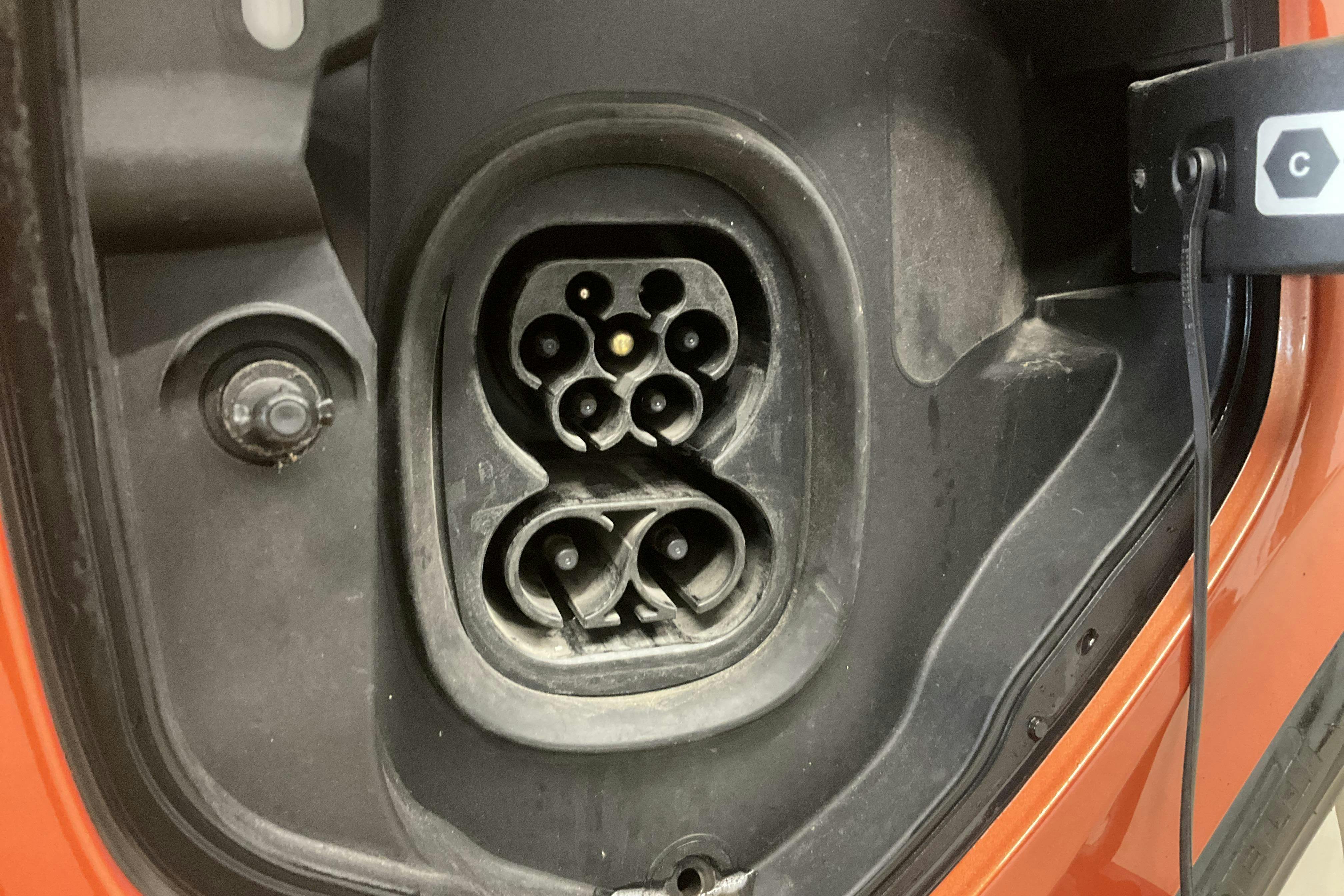 Vehicle Image 18