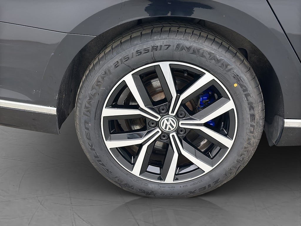 Vehicle Image 37