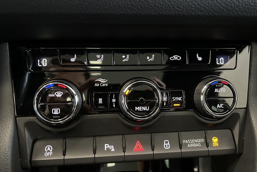 Vehicle Image 26