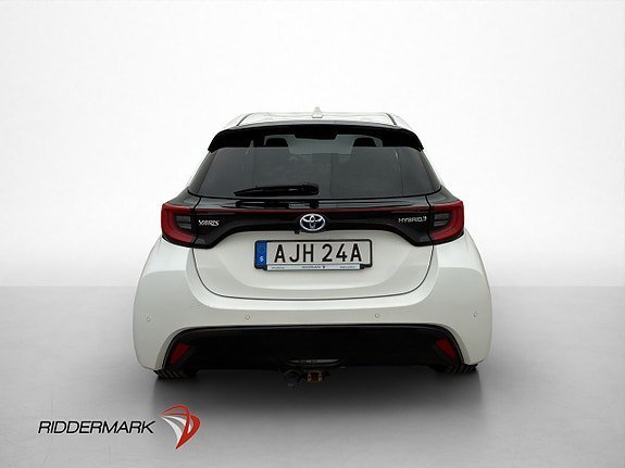Vehicle Image 6