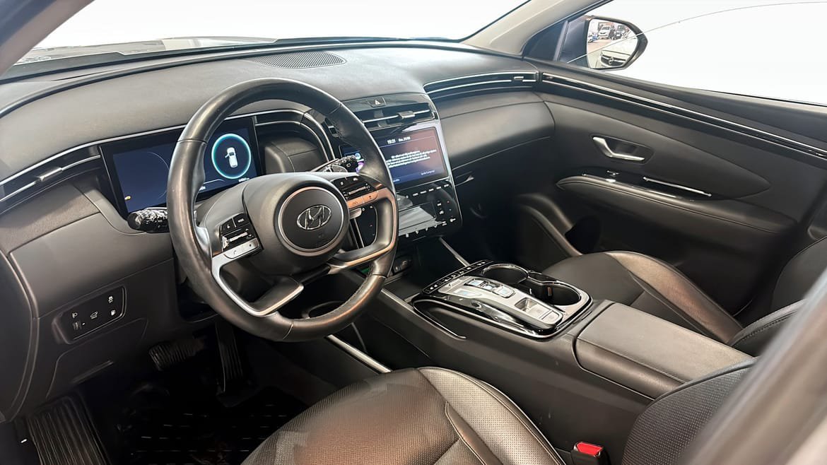 Vehicle Image 7