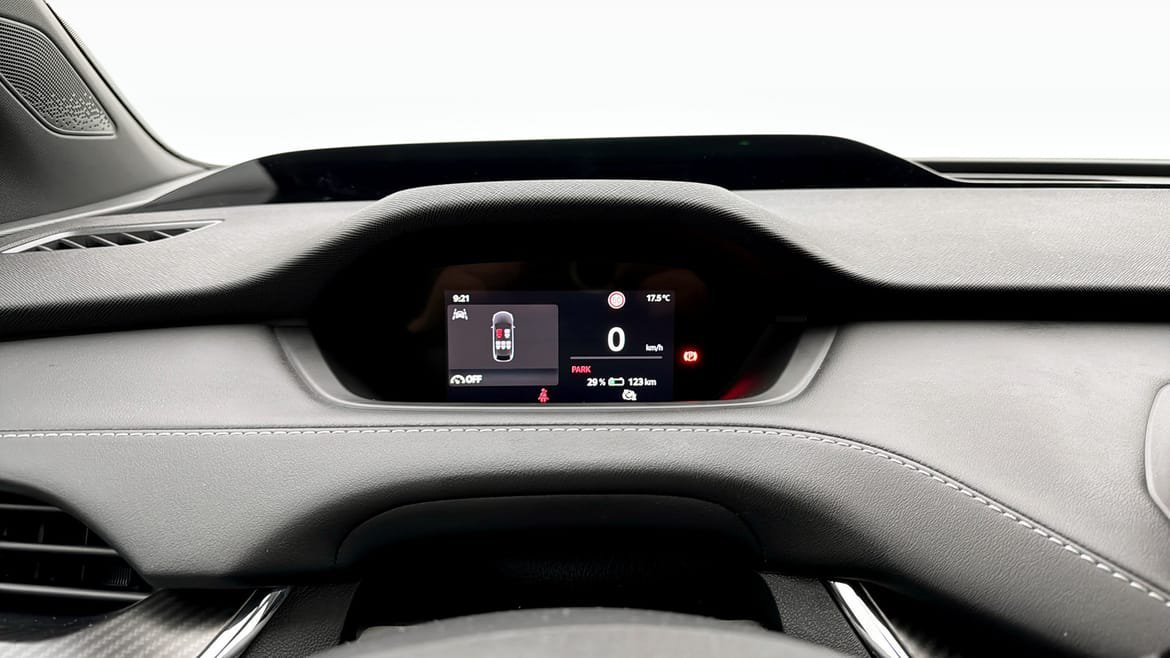 Vehicle Image 13