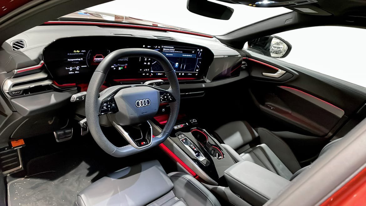 Vehicle Image 7