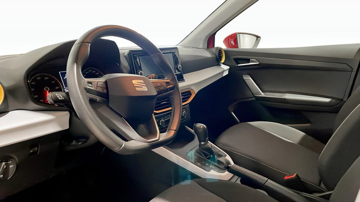 Vehicle Image 10