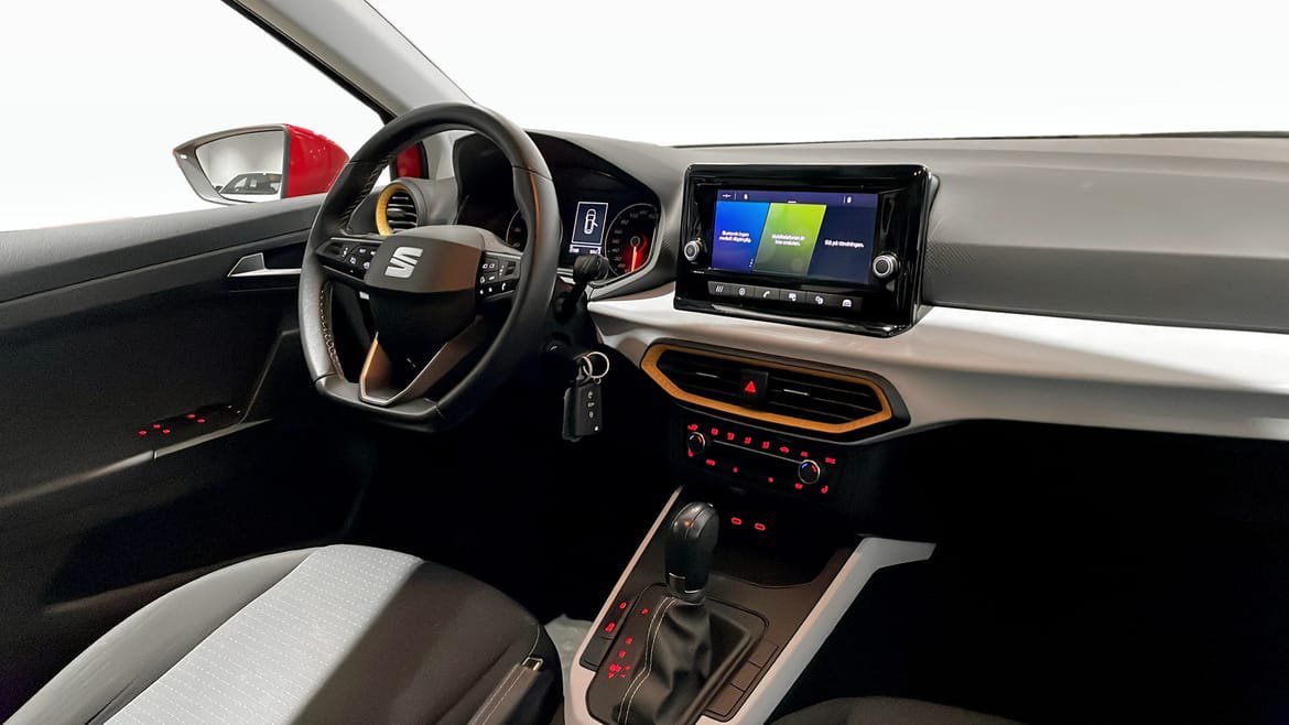 Vehicle Image 14