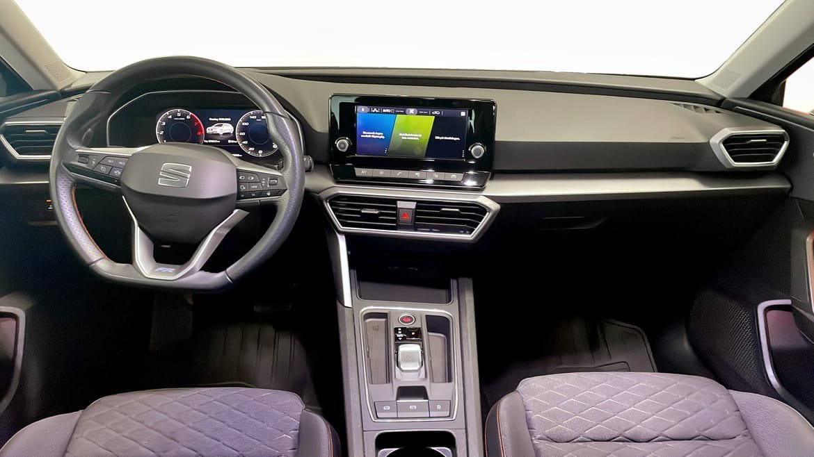 Vehicle Image 10