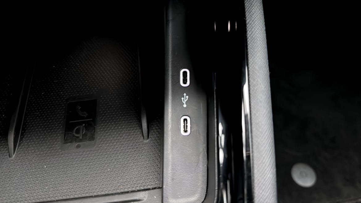 Vehicle Image 18