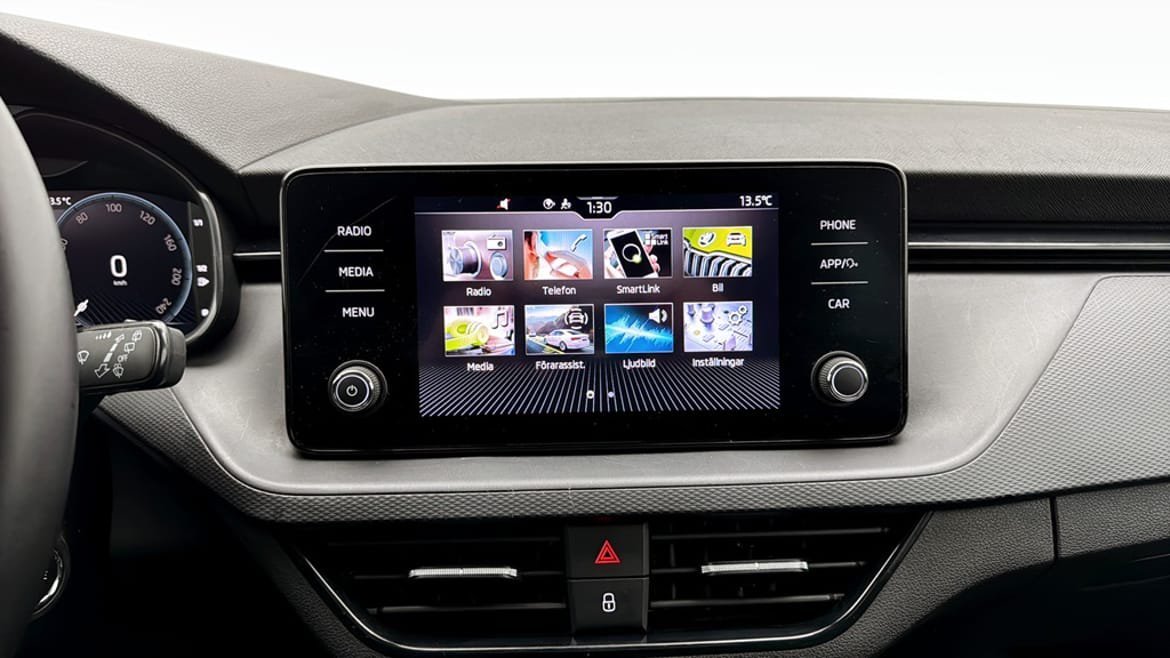 Vehicle Image 9