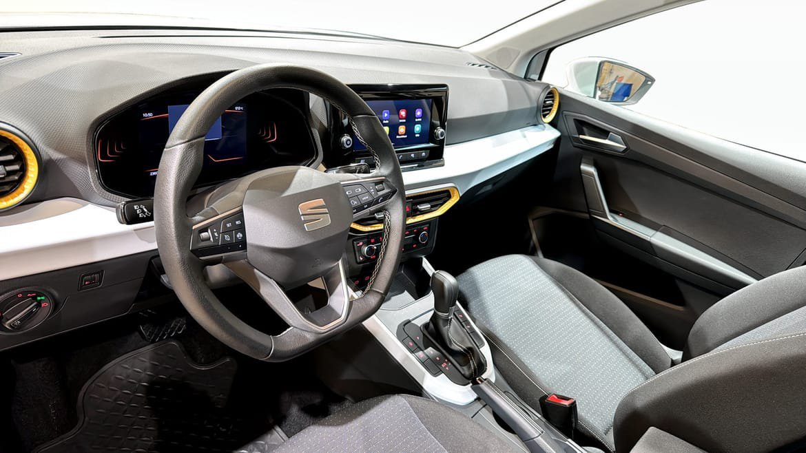Vehicle Image 7