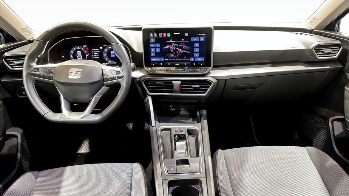 Vehicle Image 10